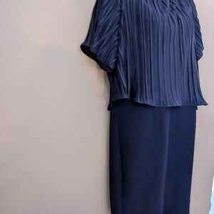 Elegant Navy Blue Pleated Skirt